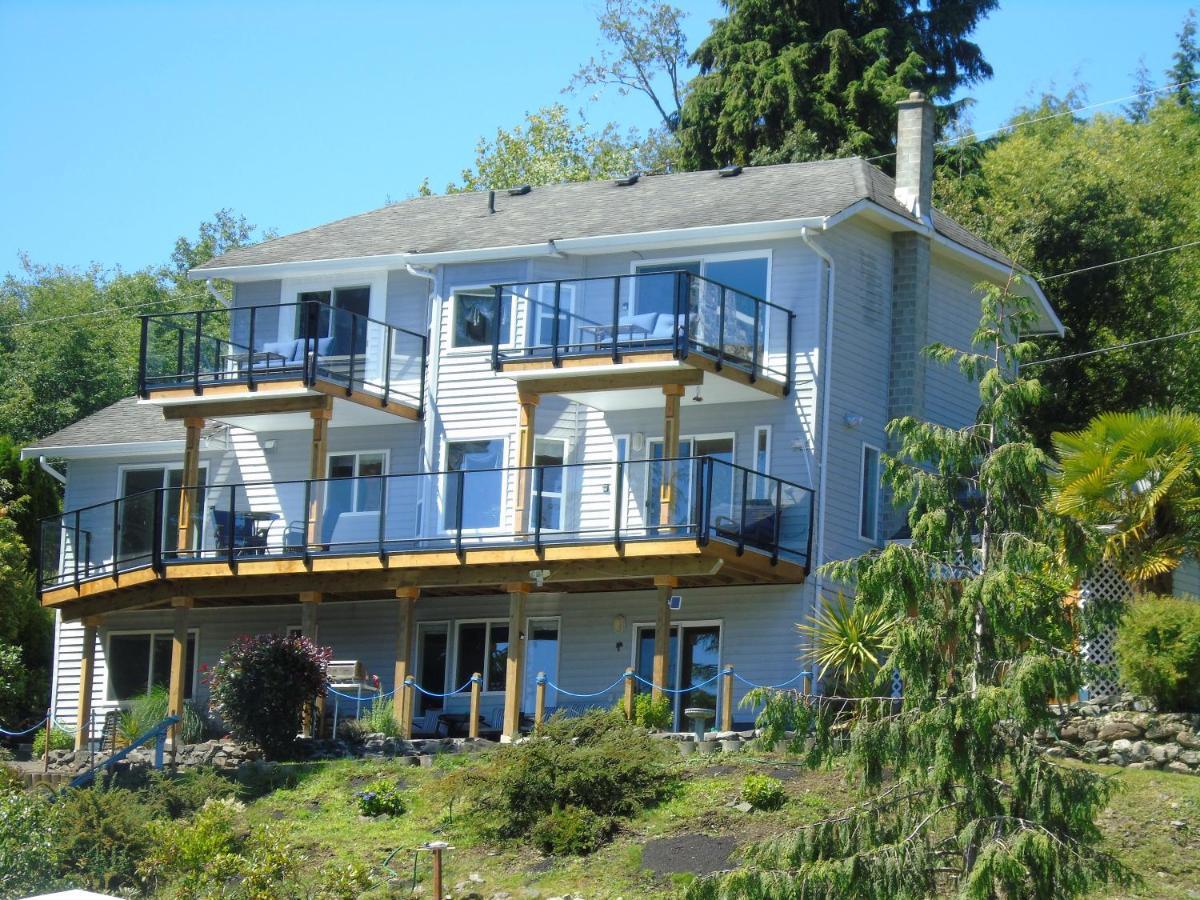 The Oceanfront Inn On Stephens Bay Coal Harbour Exterior photo